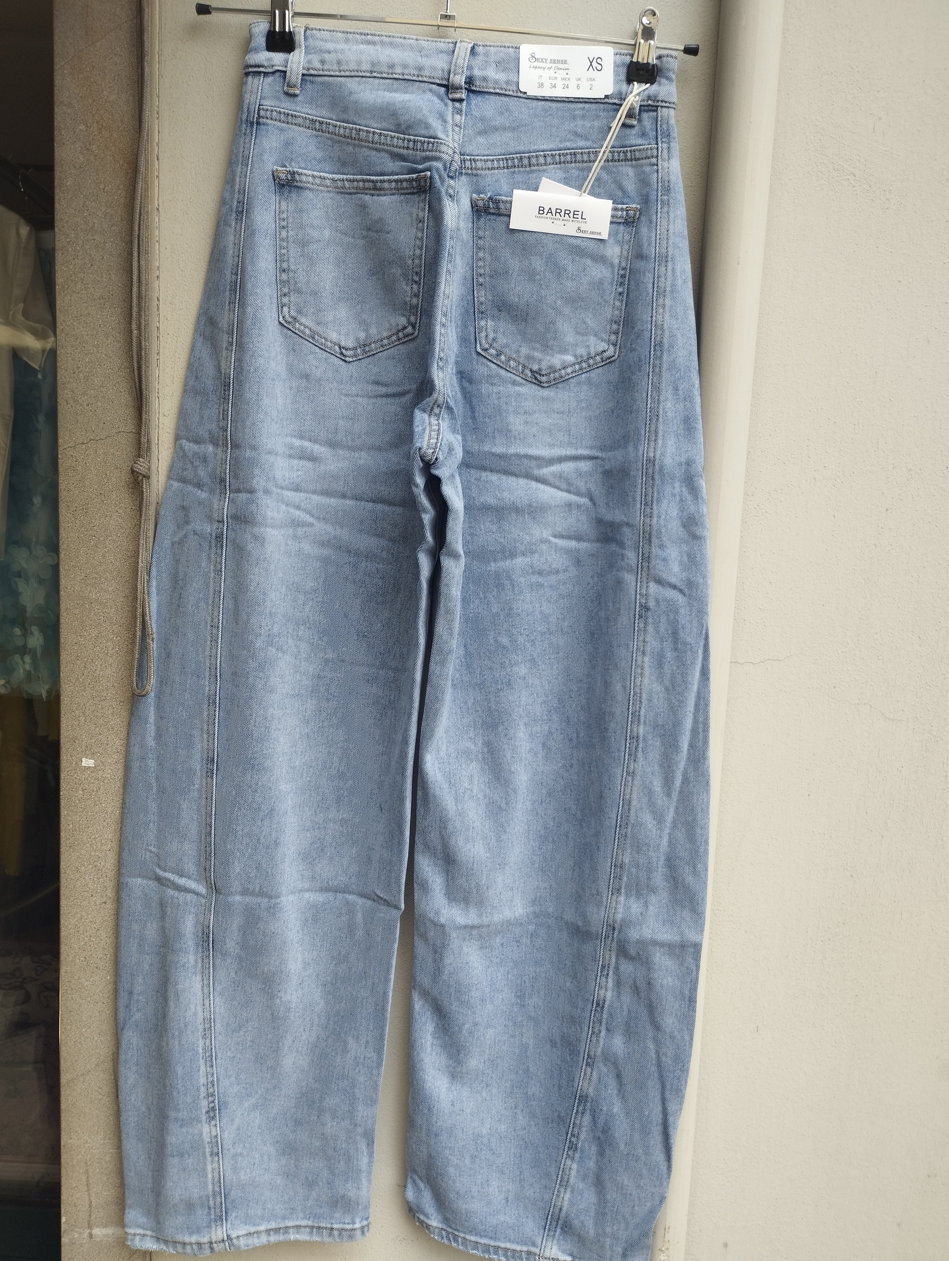 Jeans barrel