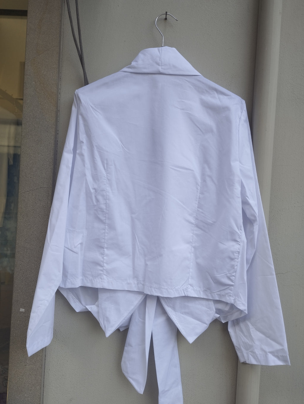 Camicia chiusura a nodo