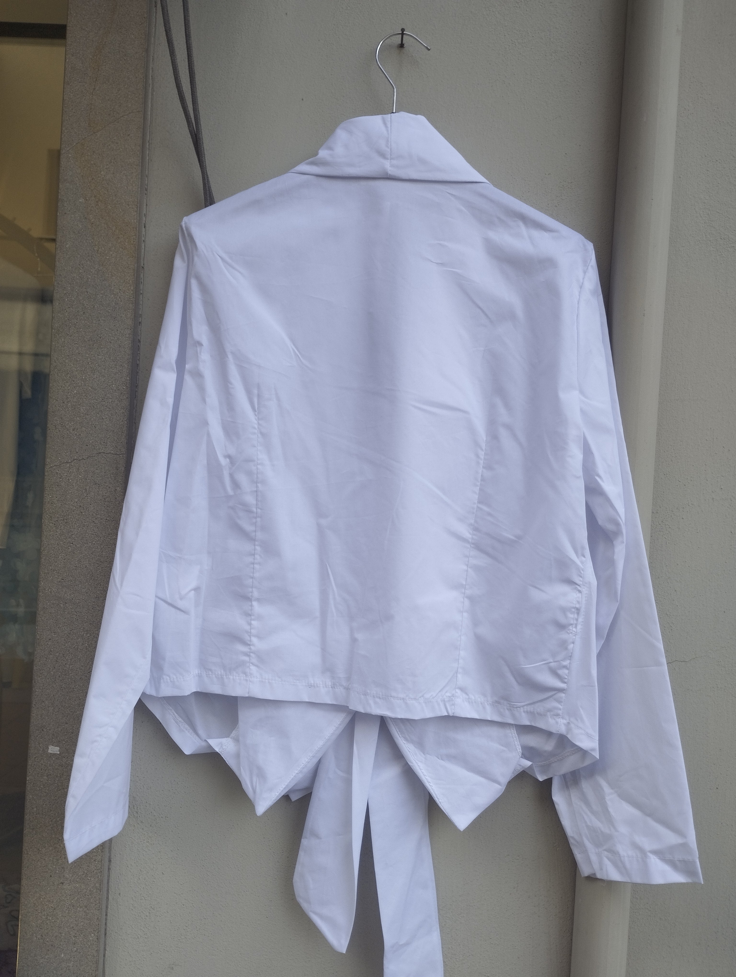 Camicia chiusura a nodo
