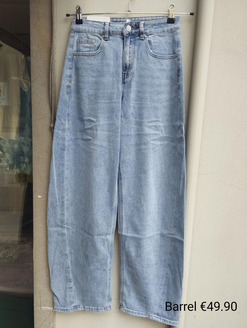Jeans barrel