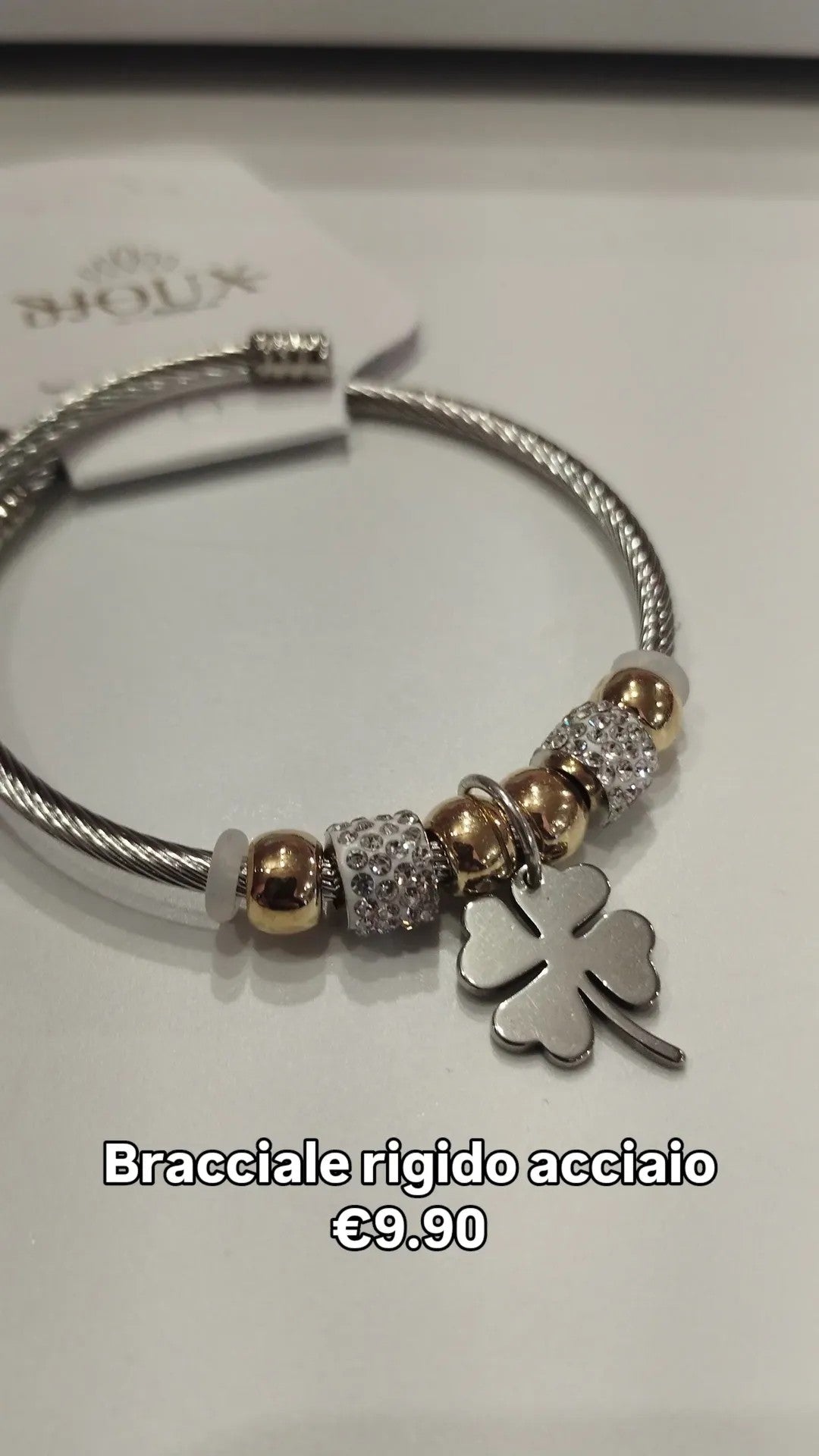 Bracciale rigido