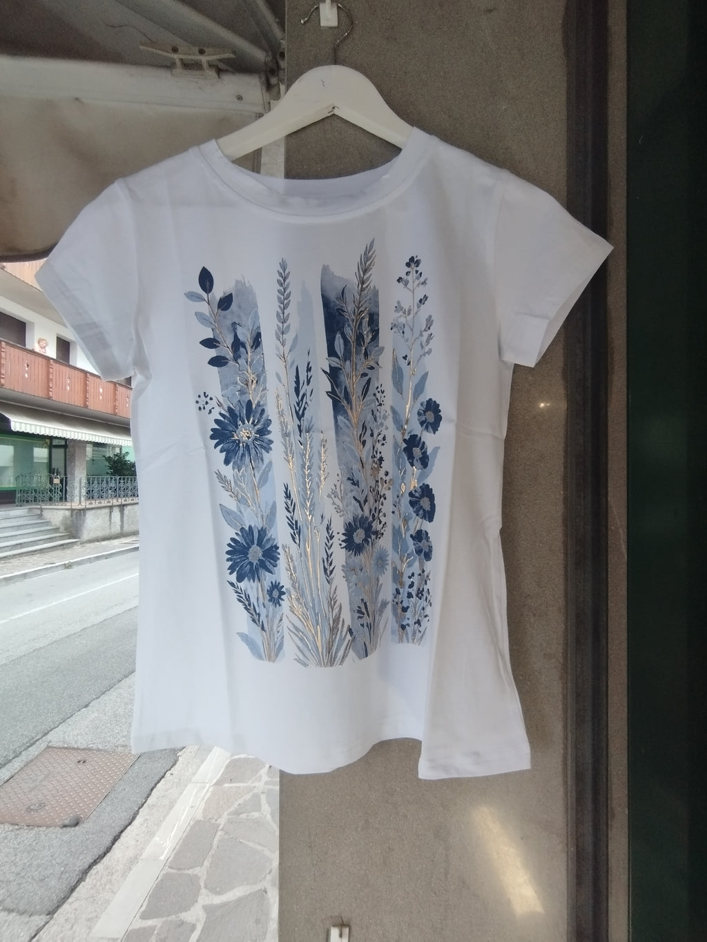 T-shirt